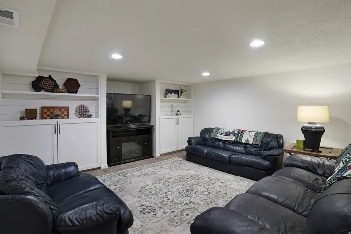 9763 S Chylene Dr, Sandy, Utah 84092