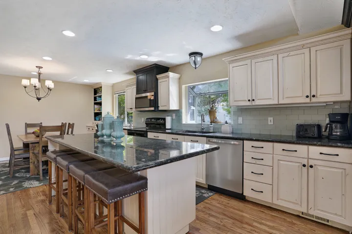9763 S Chylene Dr, Sandy, Utah 84092