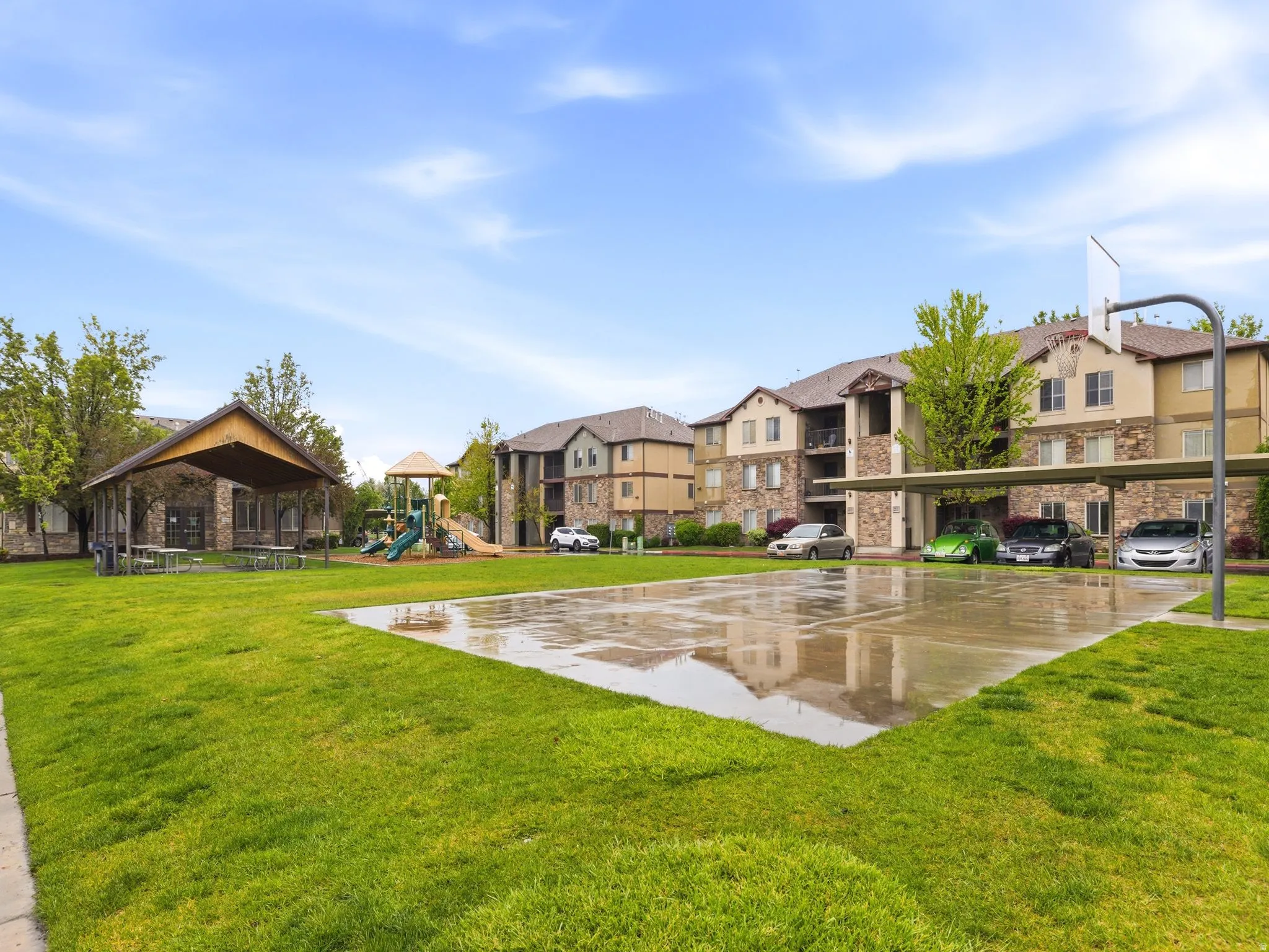 View of property's community with a residential view
