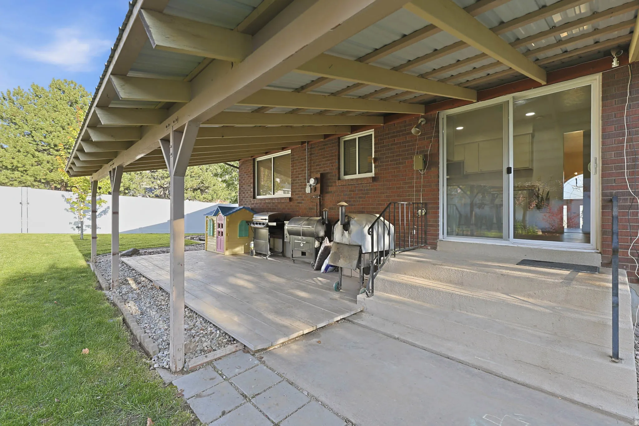 View of patio / terrace with grilling area