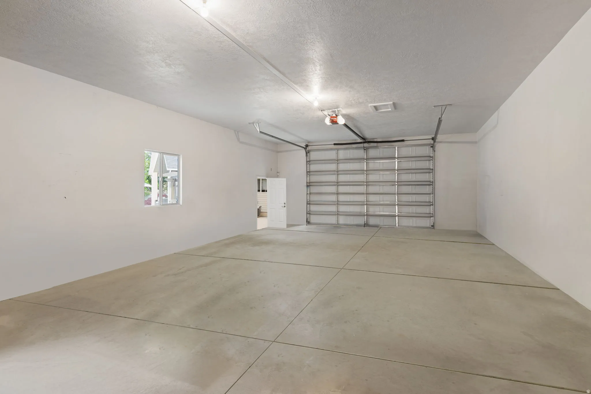 Detached 4 Car Garage / RV / Boat