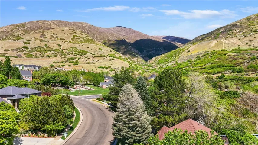 905 Oakridge Dr, Farmington, Utah 84025
