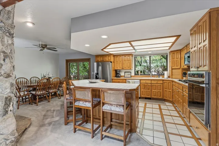 905 Oakridge Dr, Farmington, Utah 84025