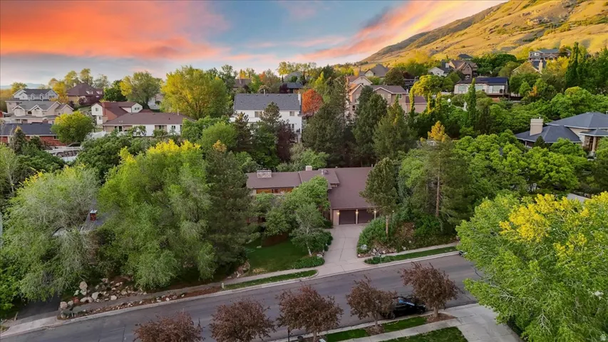 905 Oakridge Dr, Farmington, Utah 84025