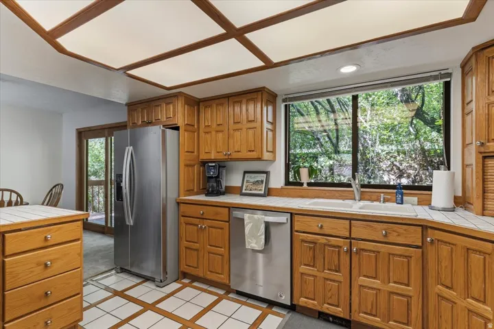 905 Oakridge Dr, Farmington, Utah 84025