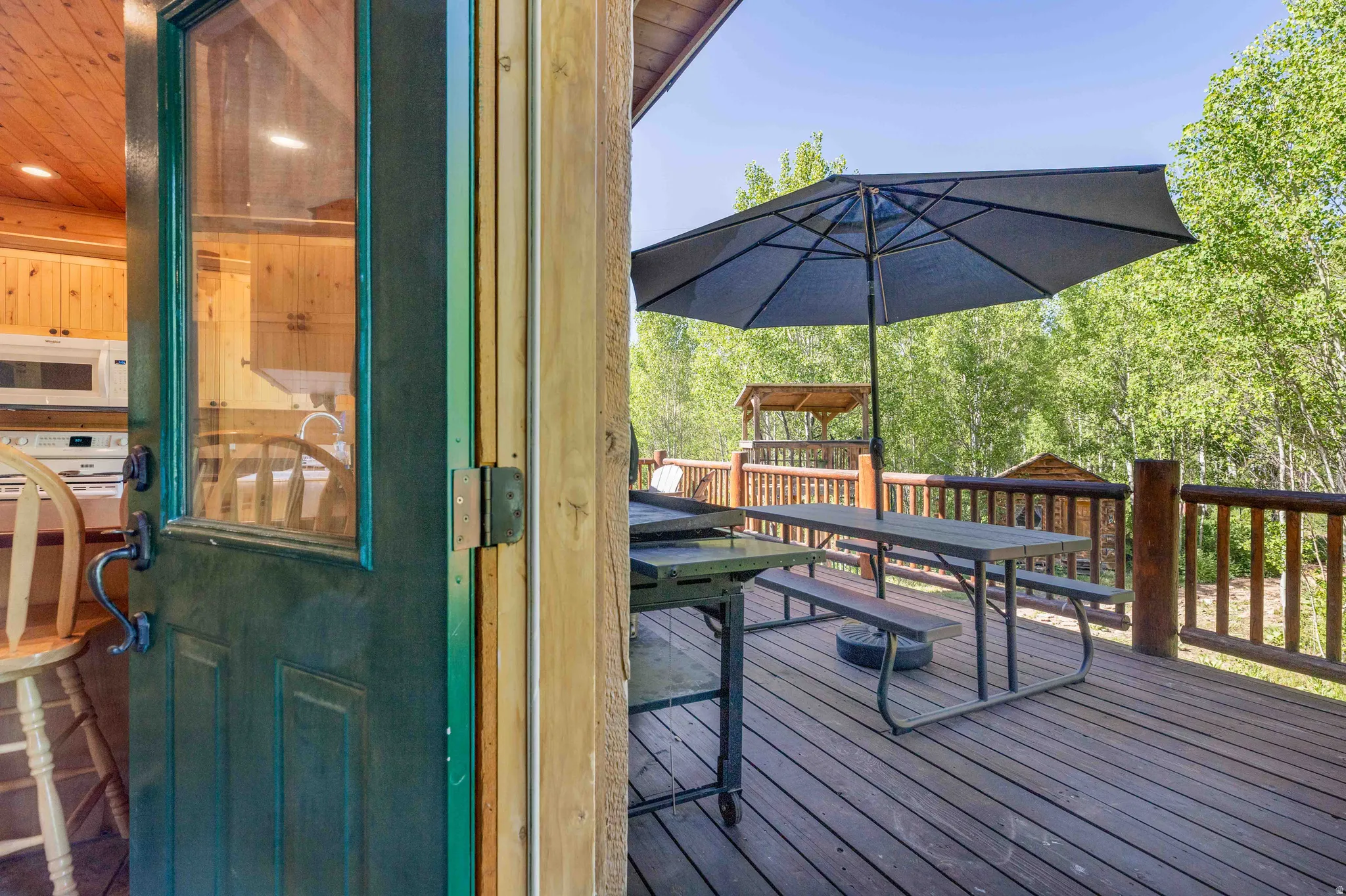 Deck with outdoor dining space