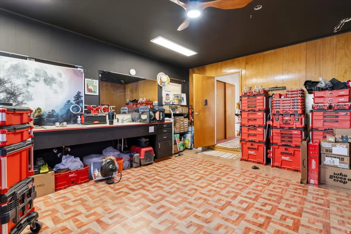 Extra Rental Space/Office