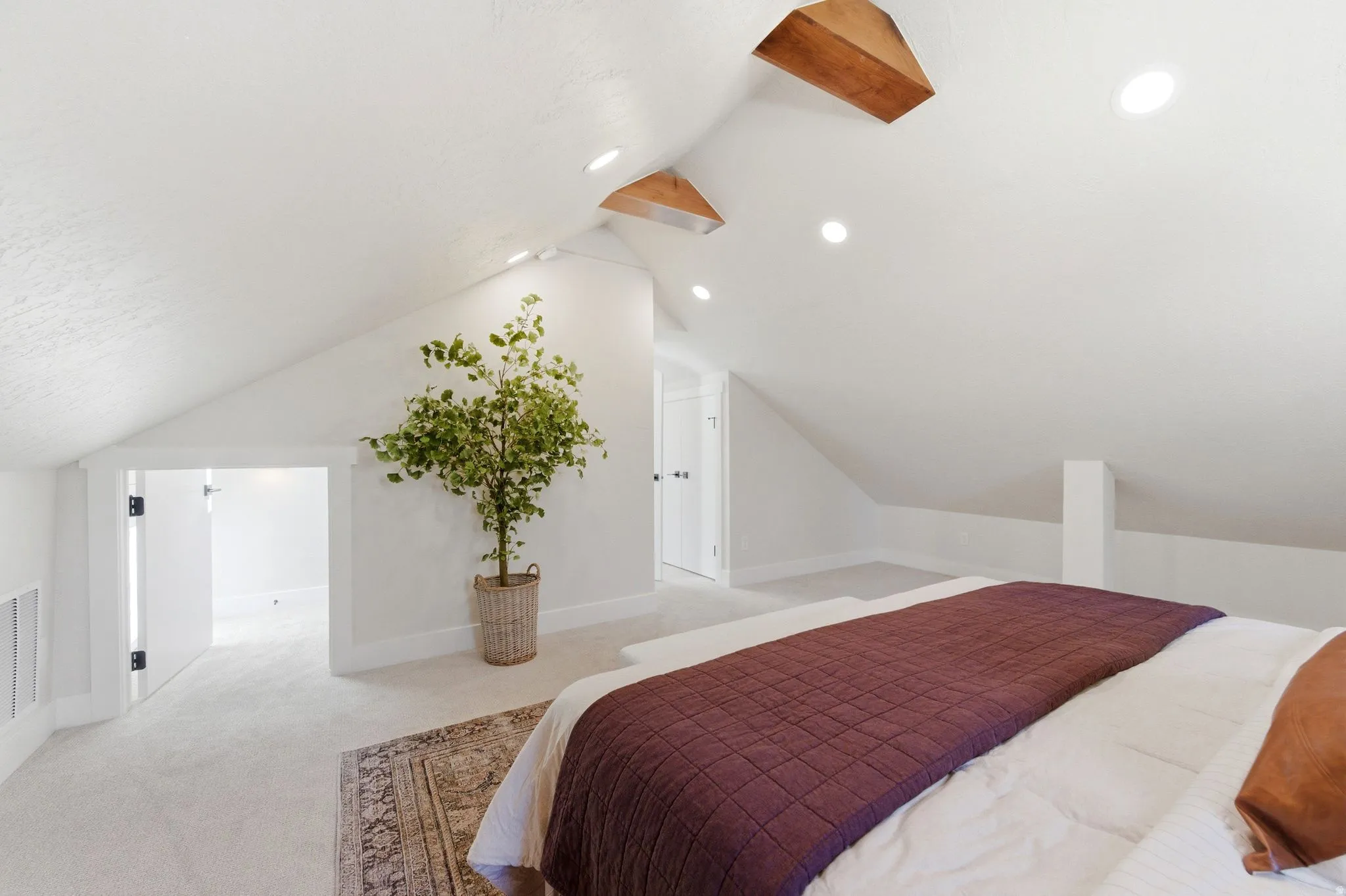 Primary Suite #2