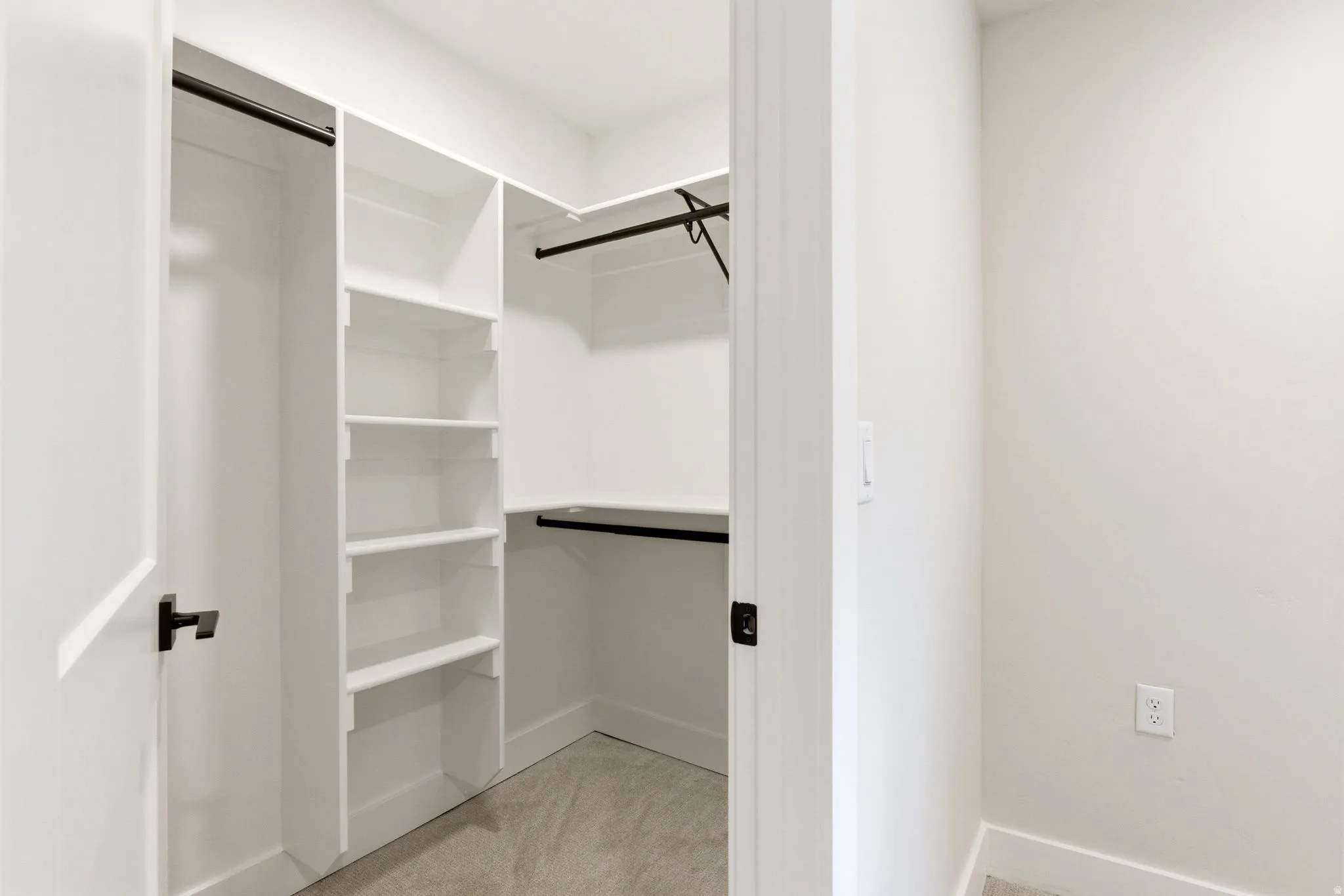 Bedroom 4 Walkin Closet