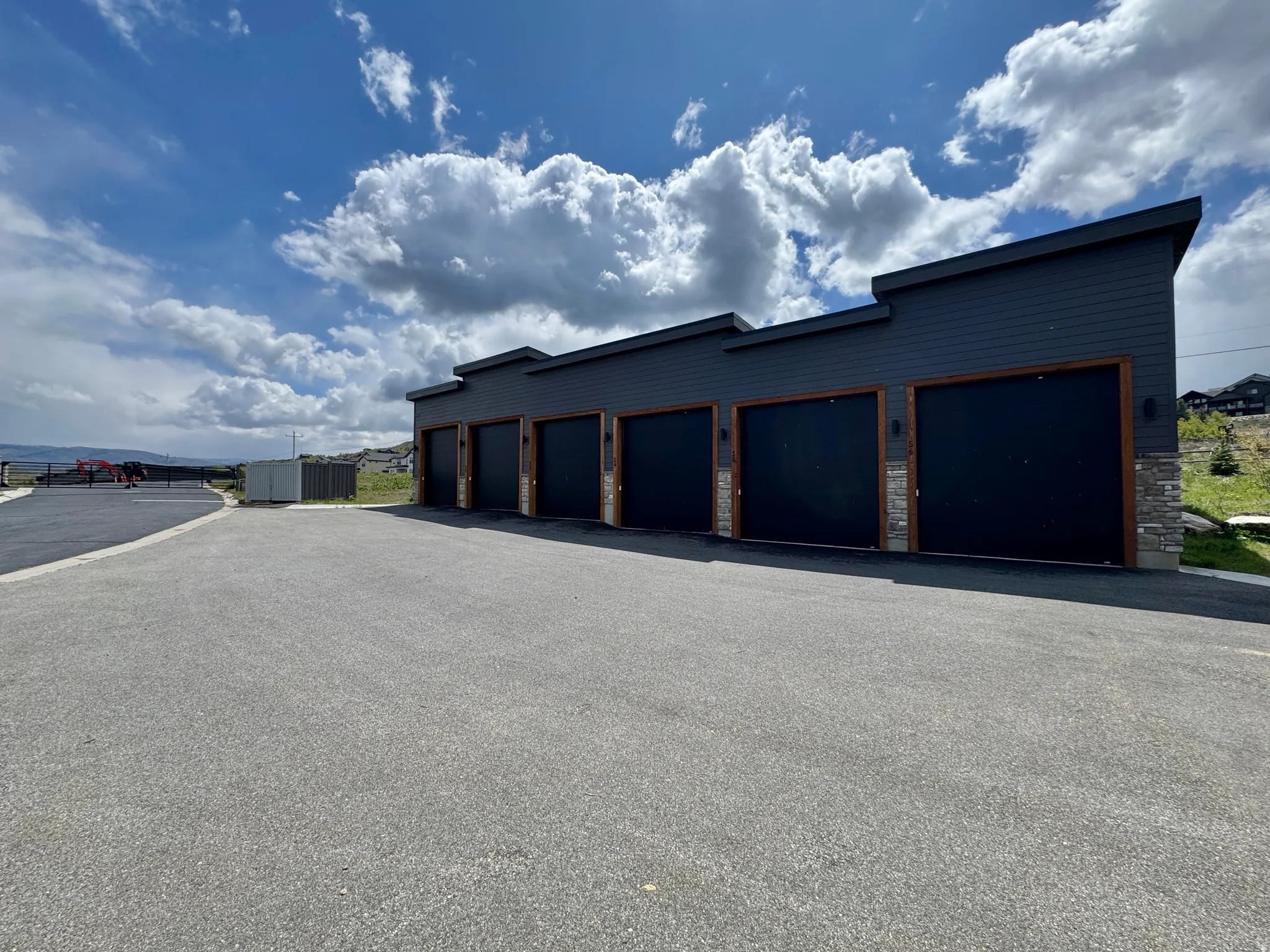 BONUS Detached Garage for Your Boat, RV and TOYS! Available to Purchase