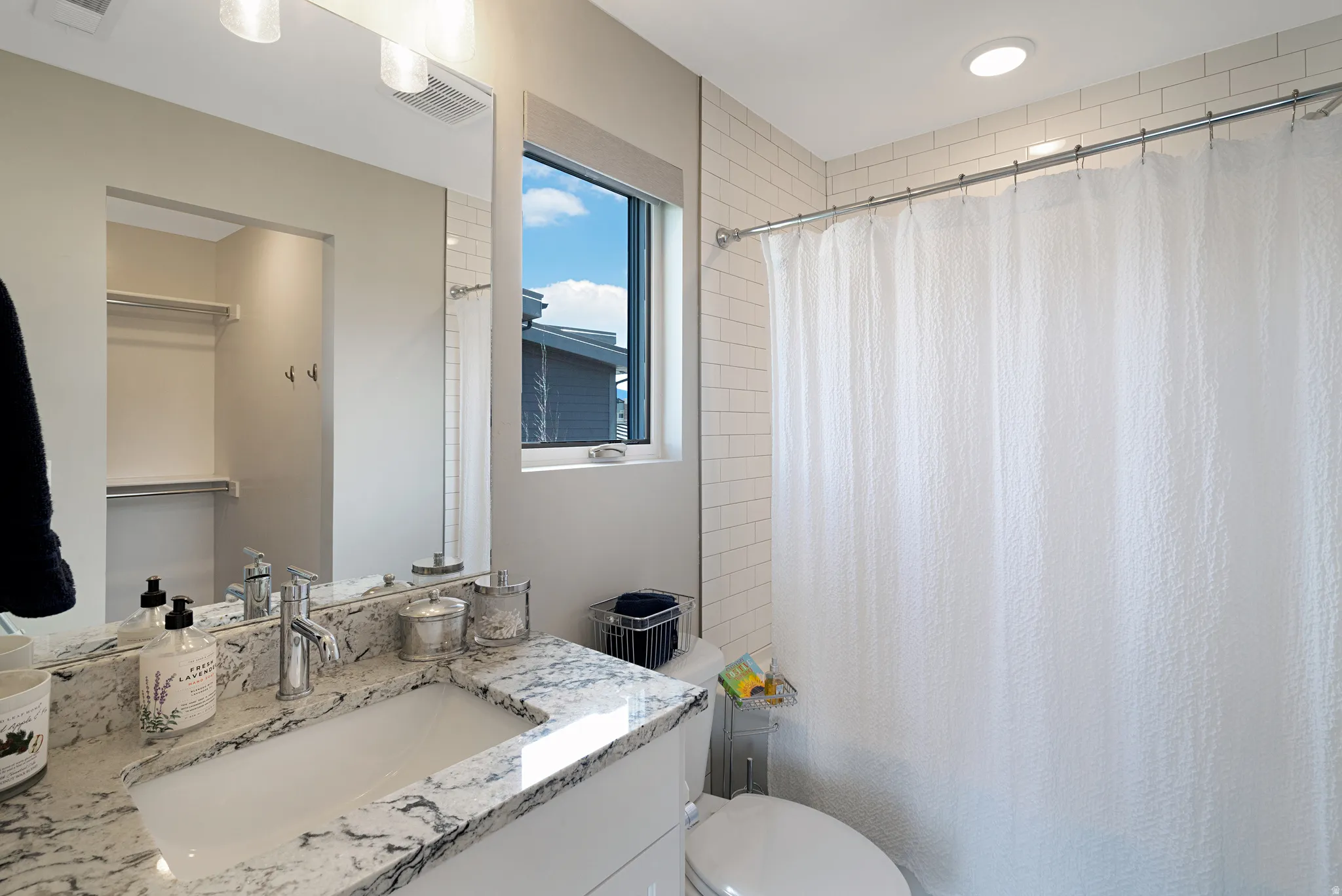 Private Full Bath for Bedroom 2