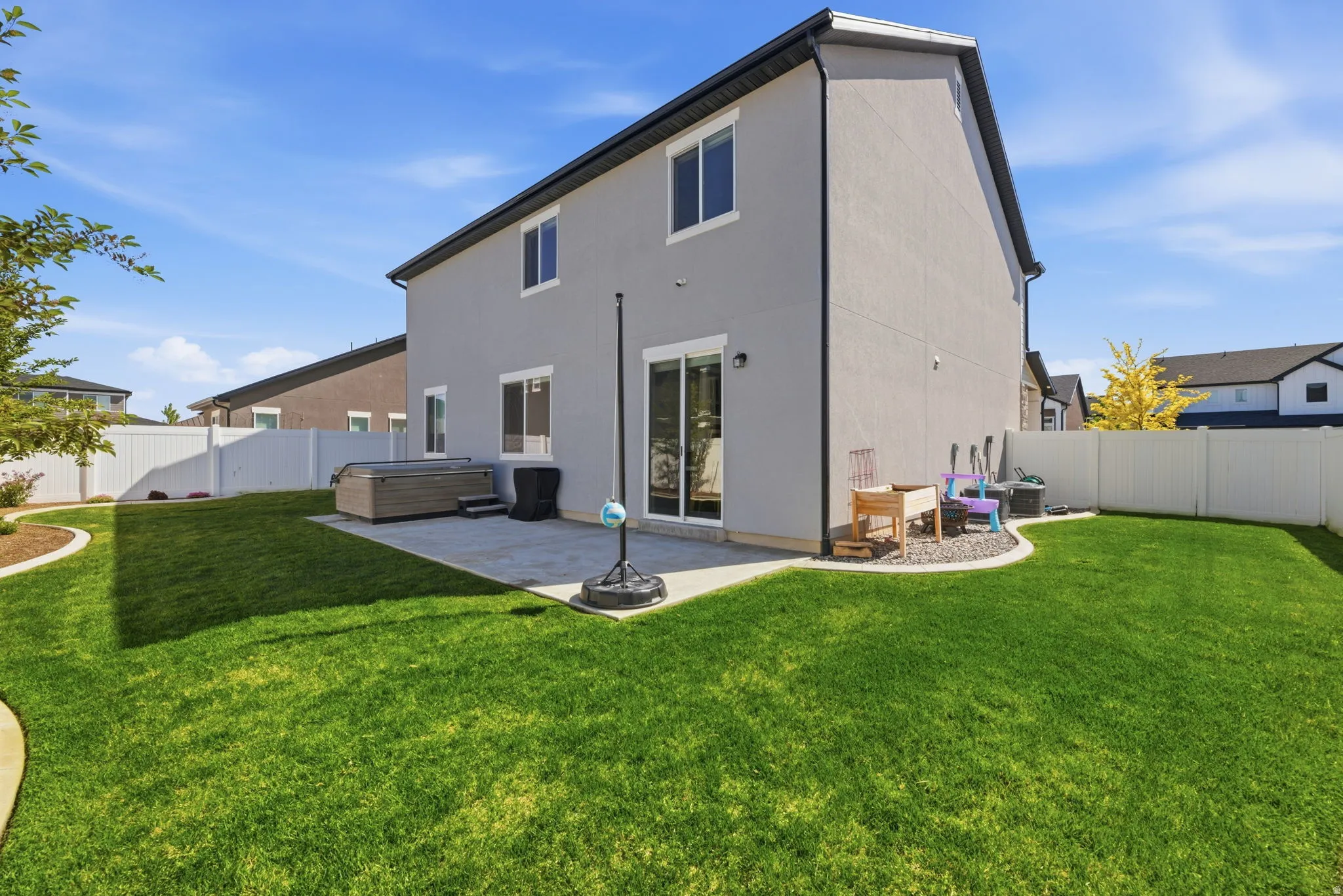 Fully Landscaped & Fenced Backyard