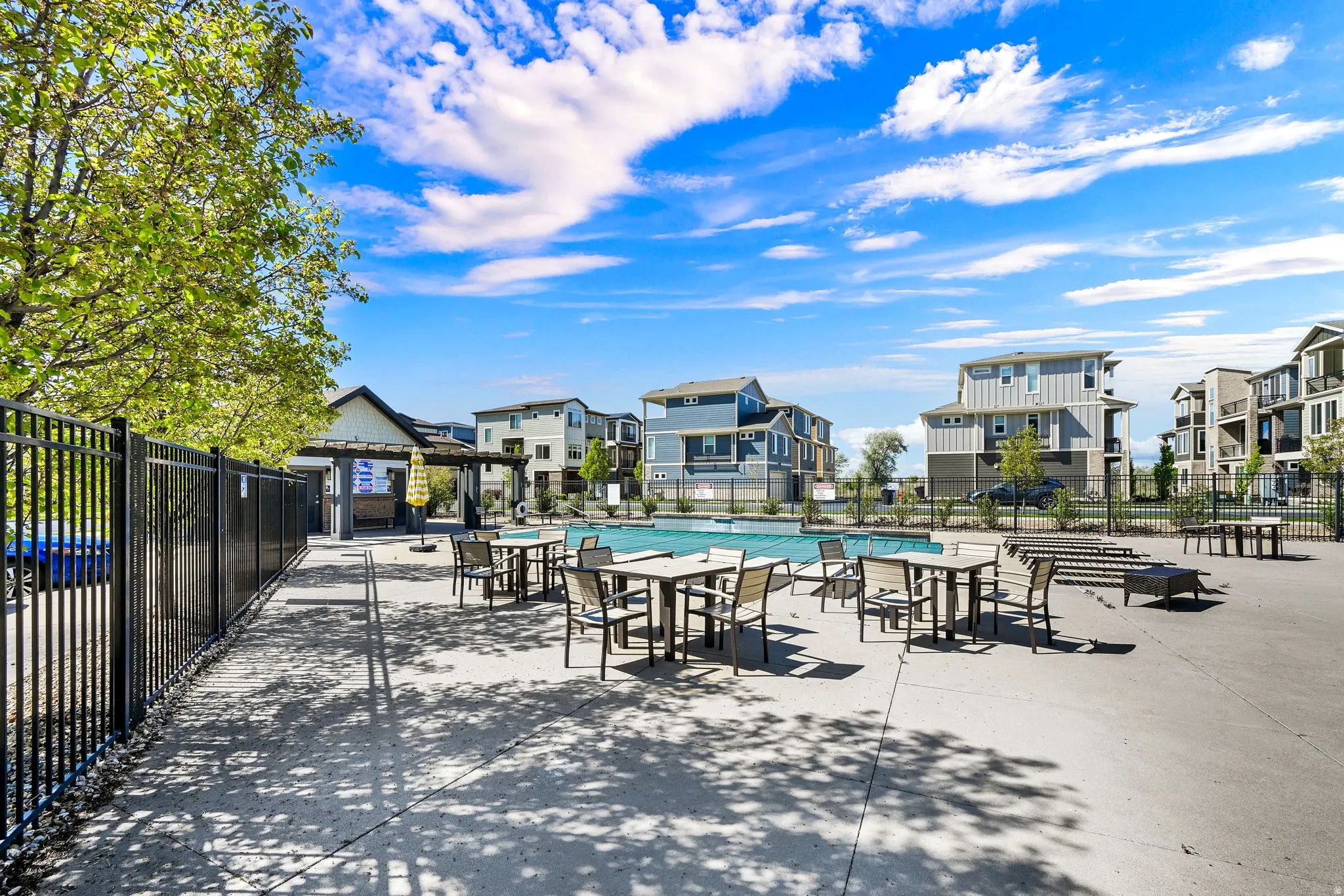Pool closely located to the front door with all the pool amenities you would expect