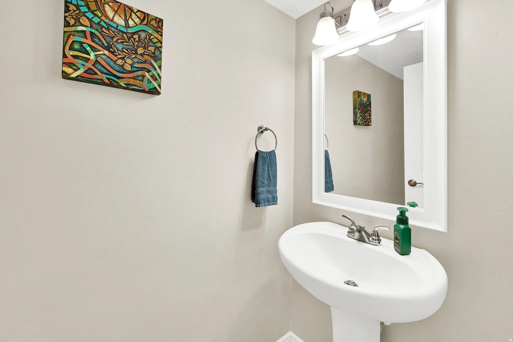 1/2 bath located on the stairs landing