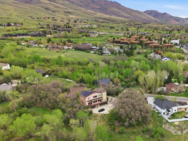 3635 N Patiosprings Dr, Eden, Utah 84310