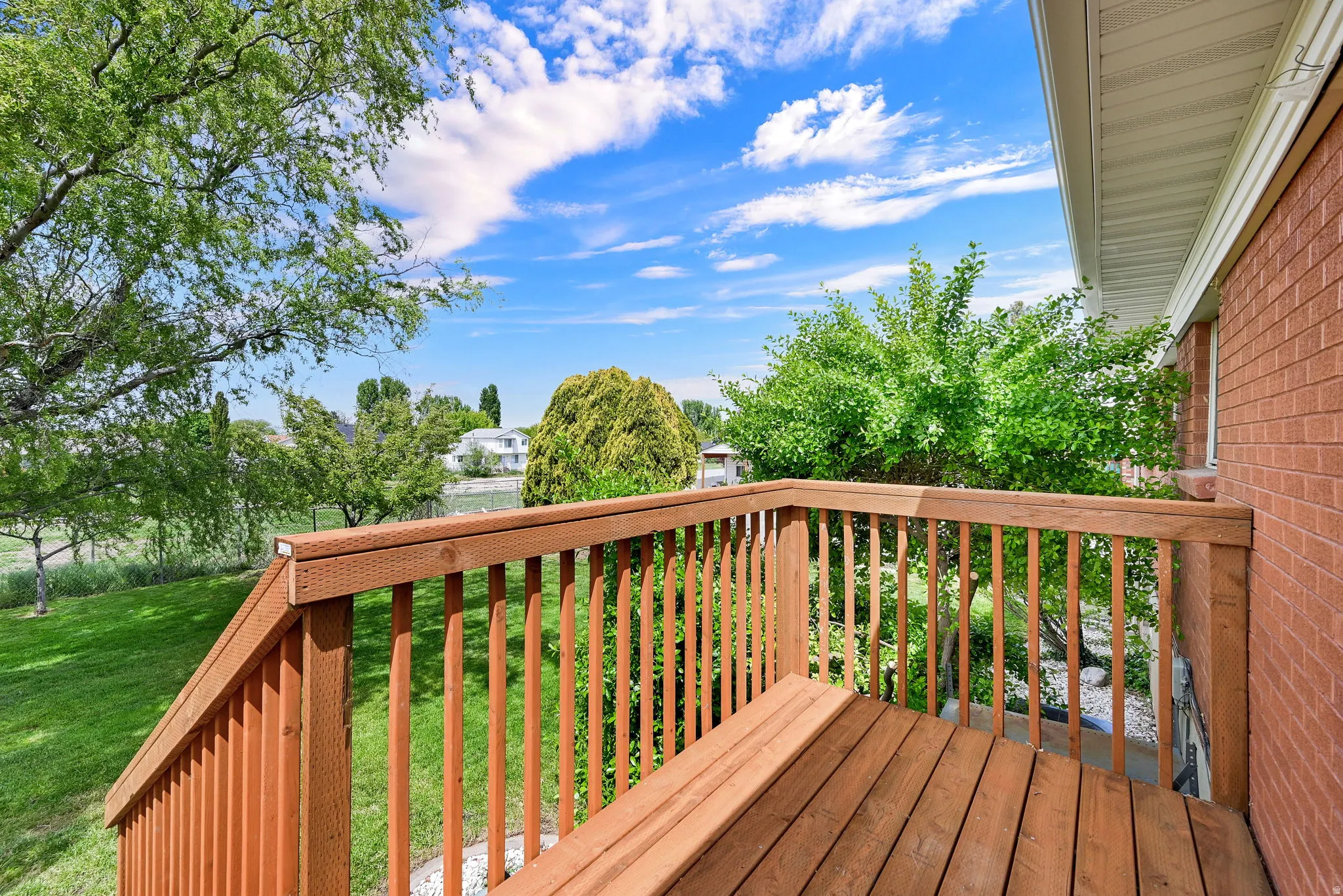 Brand New Deck - enjoy the sunsets!