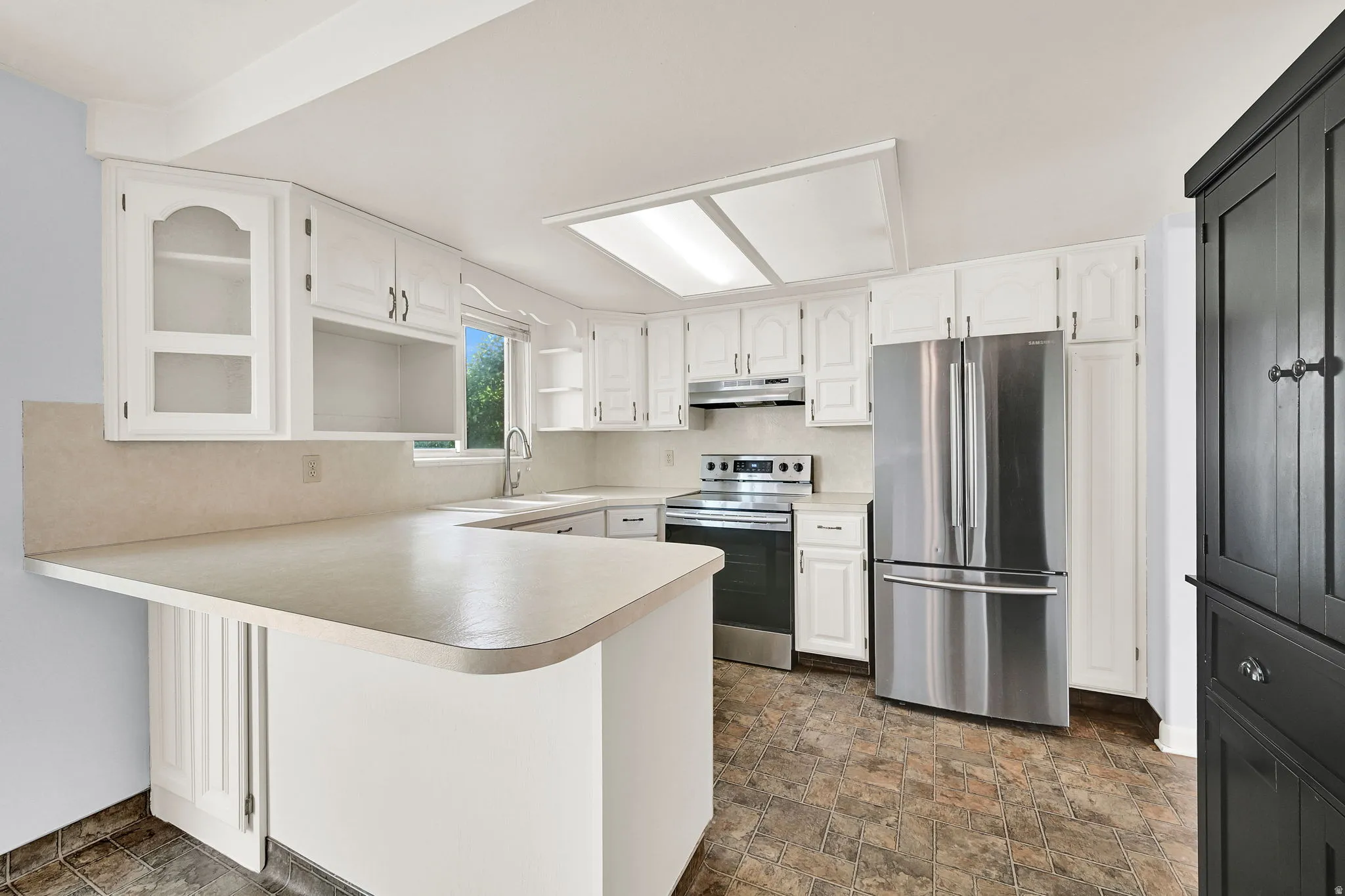 Great kitchen with all stainless steel appliances