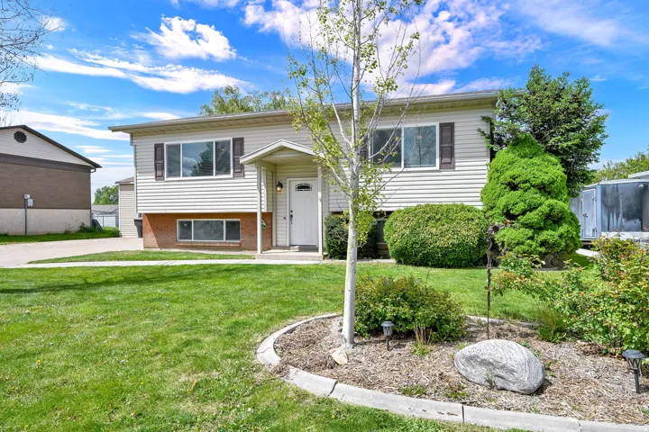Lovely Clinton Home