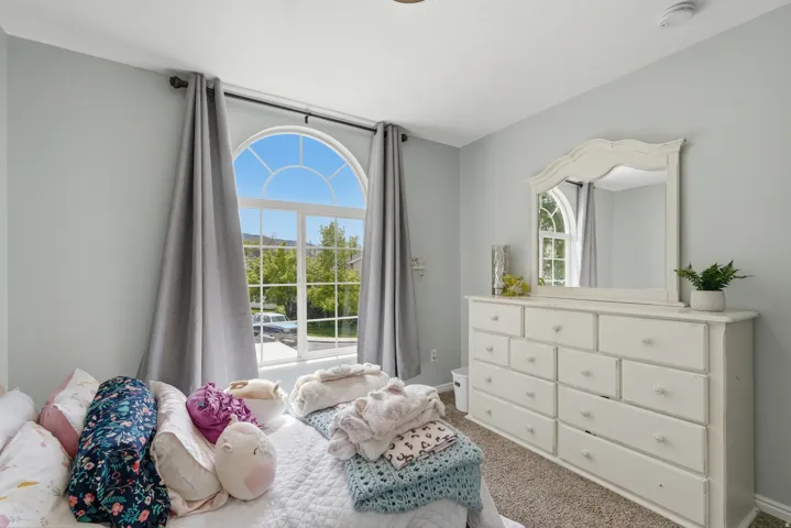 581 E Compass Cir, North Salt Lake, Utah 84054