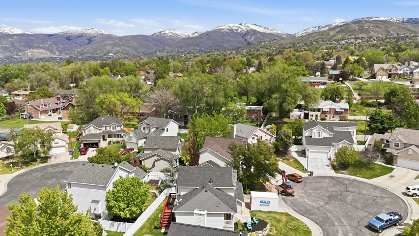 581 E Compass Cir, North Salt Lake, Utah 84054