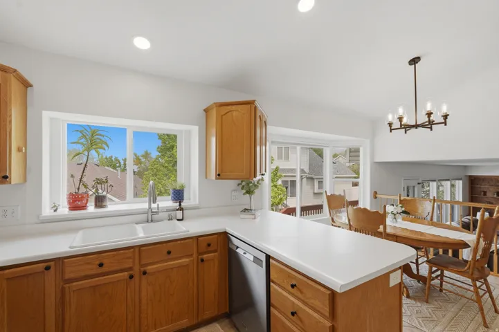 581 E Compass Cir, North Salt Lake, Utah 84054