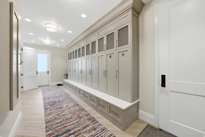 1034 S 9150 E, Huntsville, Utah 84317