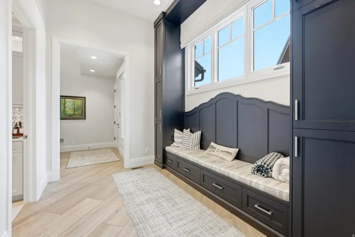 1034 S 9150 E, Huntsville, Utah 84317