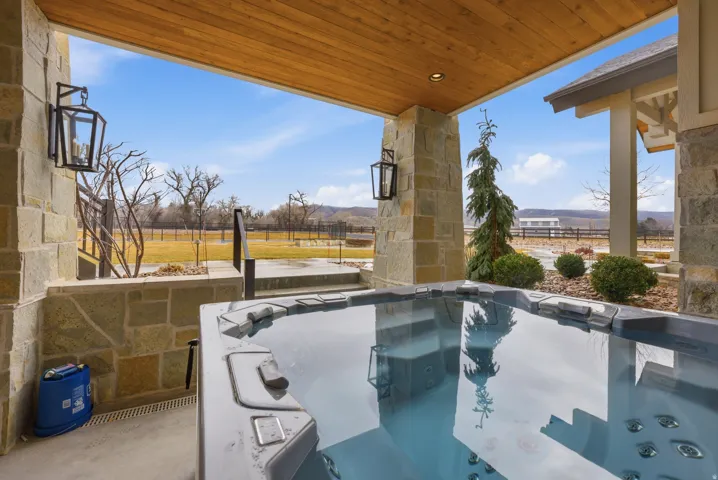 1034 S 9150 E, Huntsville, Utah 84317