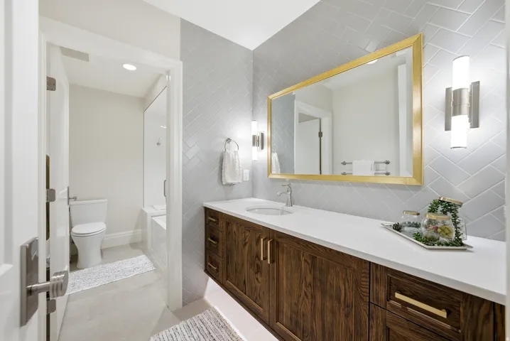 1034 S 9150 E, Huntsville, Utah 84317