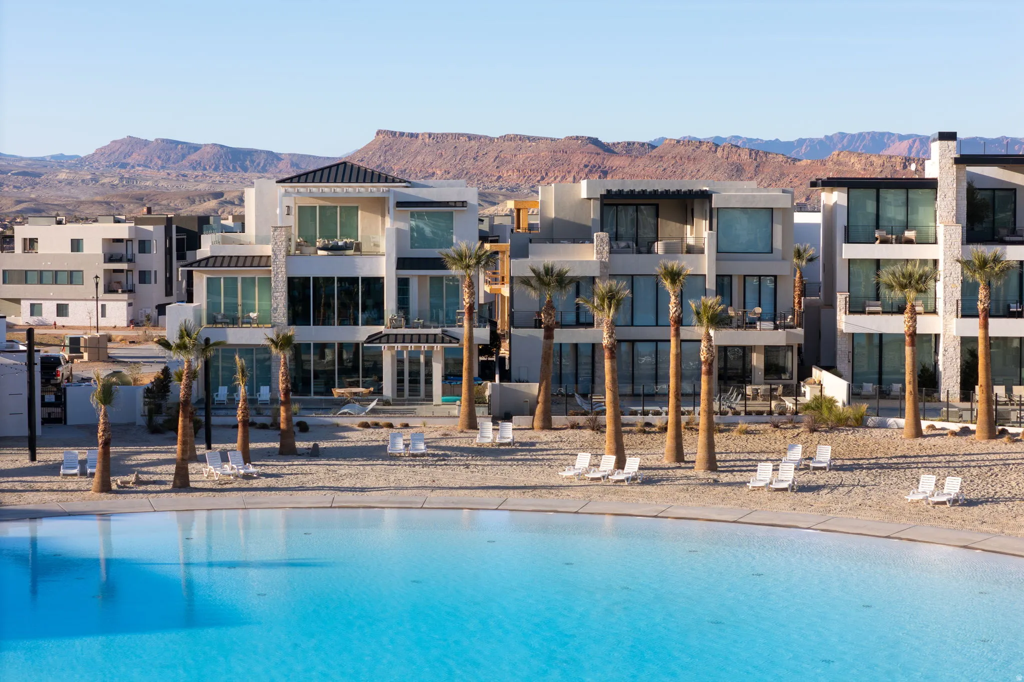 View of swimming pool featuring a mountain view