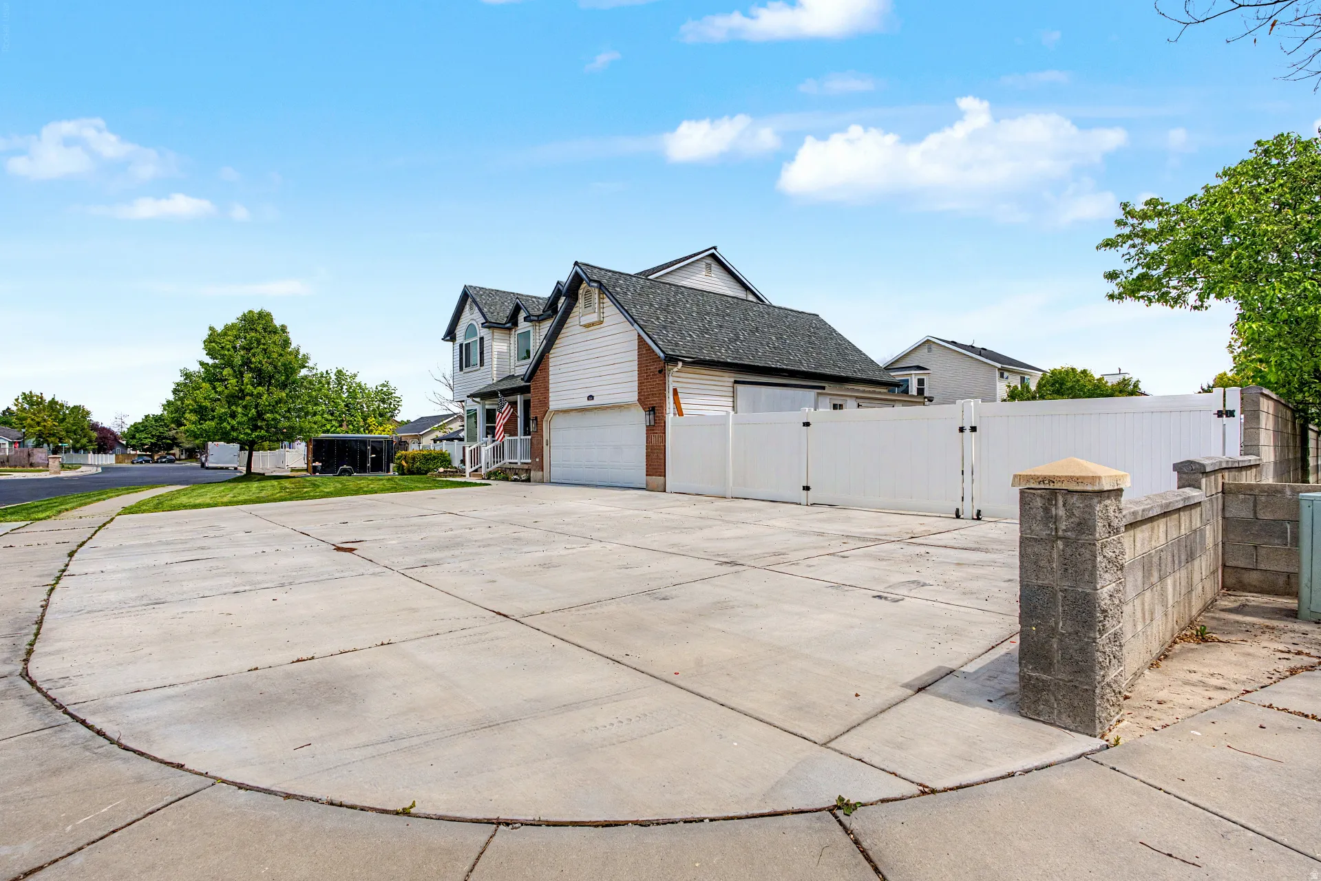 Ample RV parking for all your toys and entertaining.