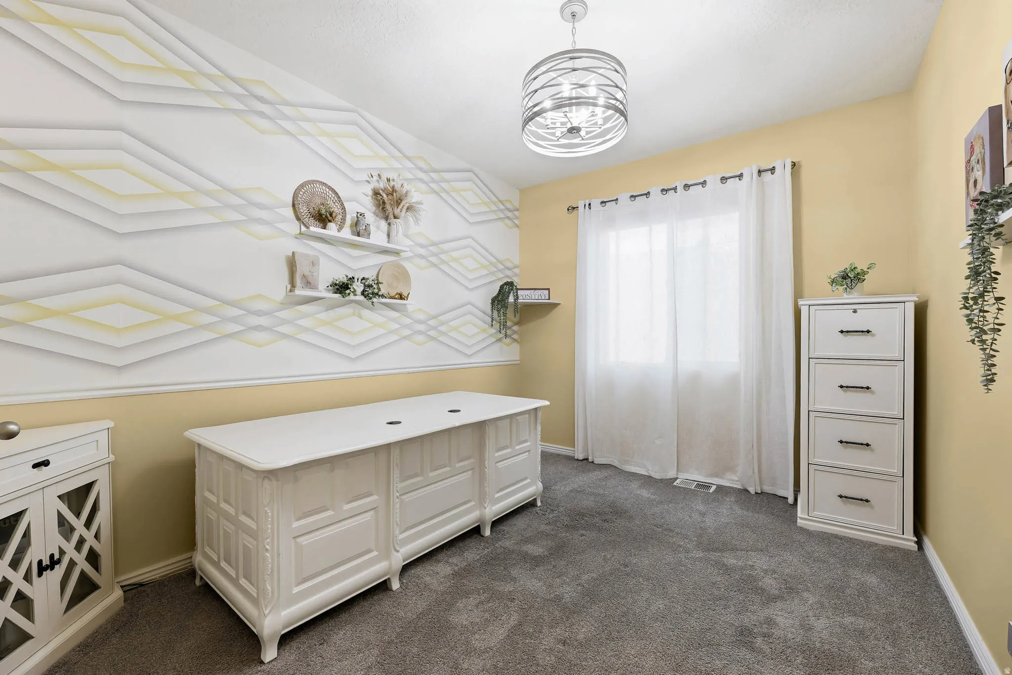 Second bedroom or office