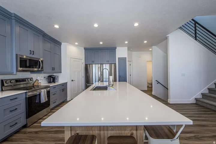 601 S Amber Ln, Garden City, Utah 84028