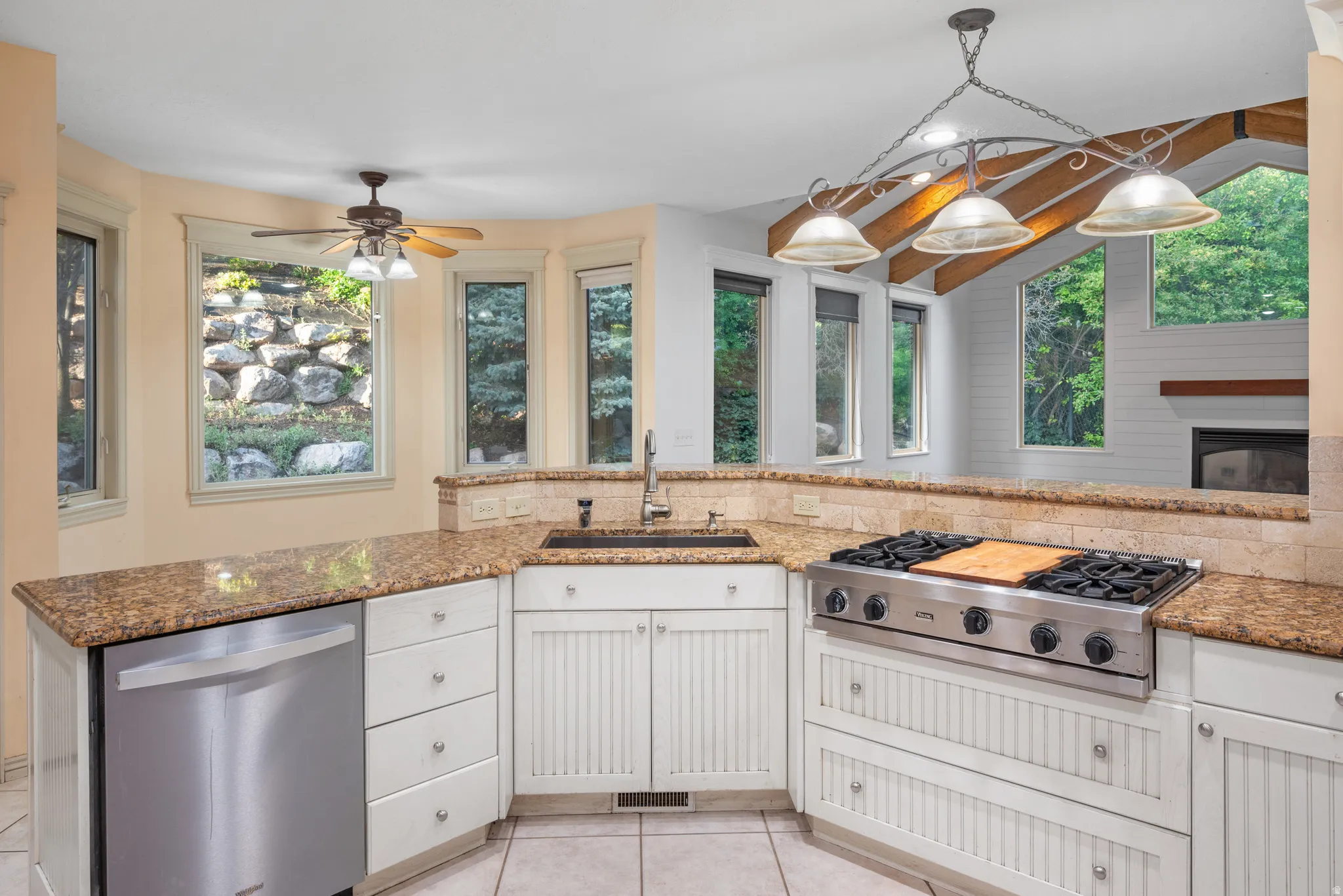 Kitchen open to Family Room with Gas CookTop