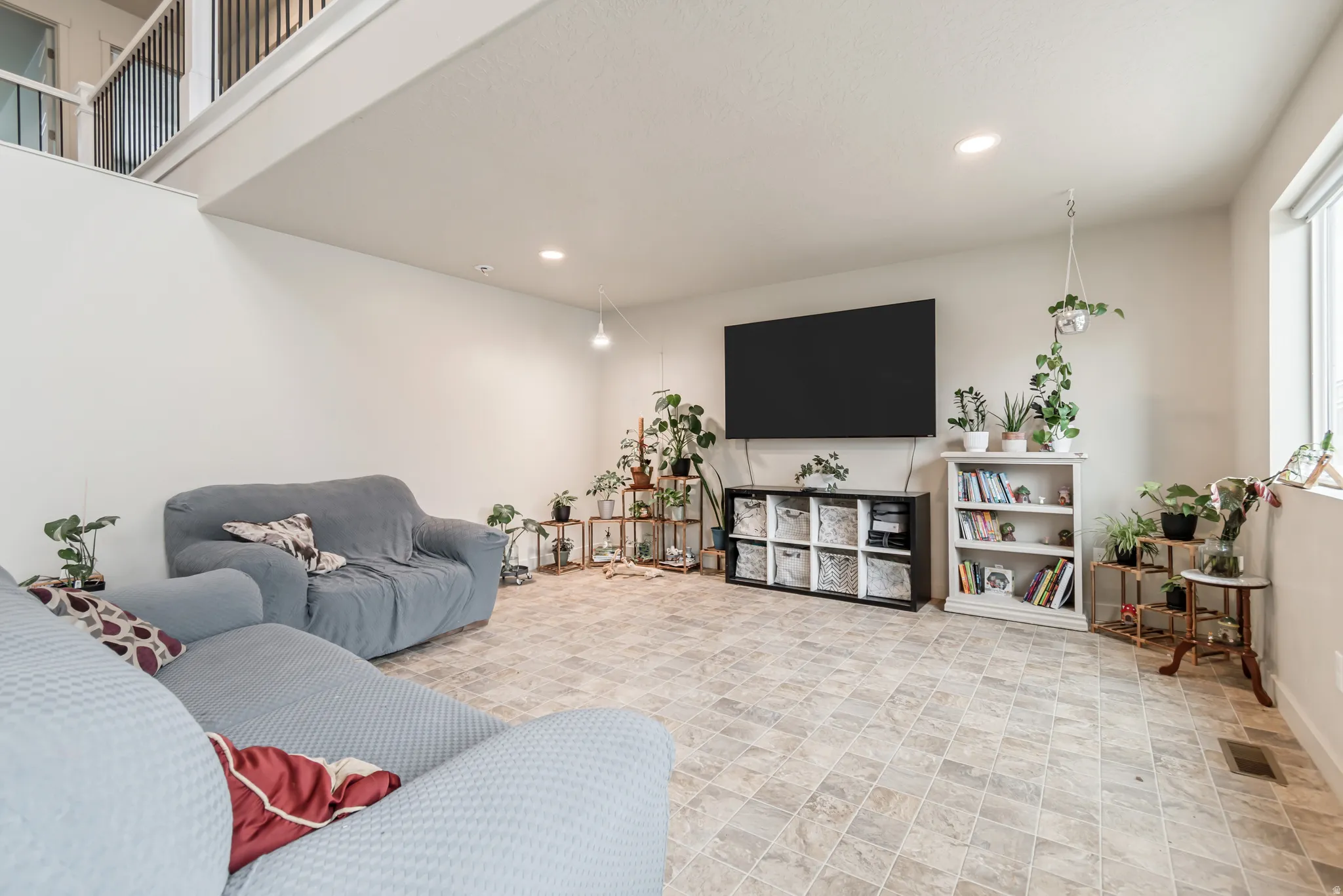 Living area with recessed lighting