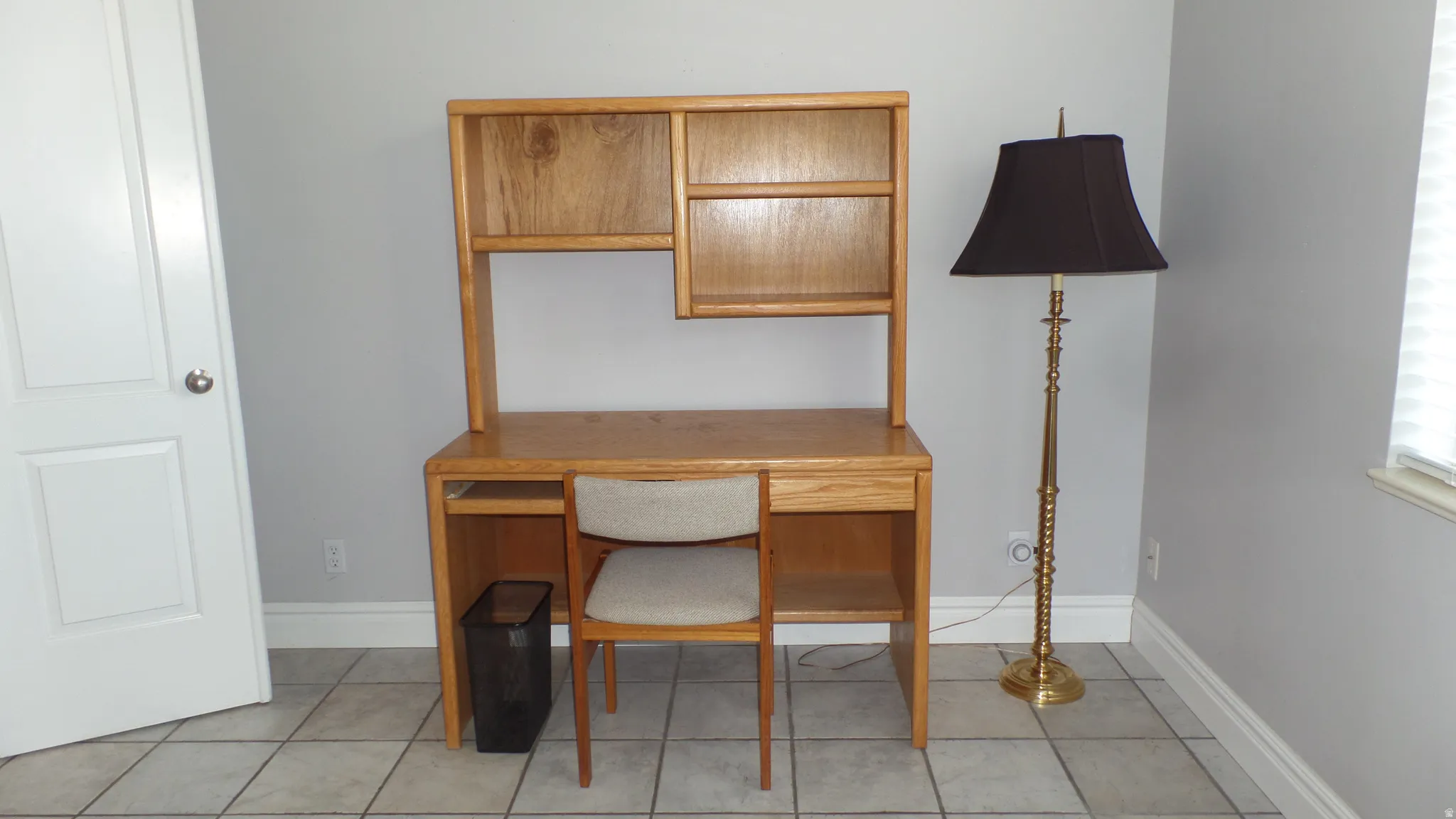 Flex Room - Office, Nursery, Exercise Room, Reading Room or Craft Room
