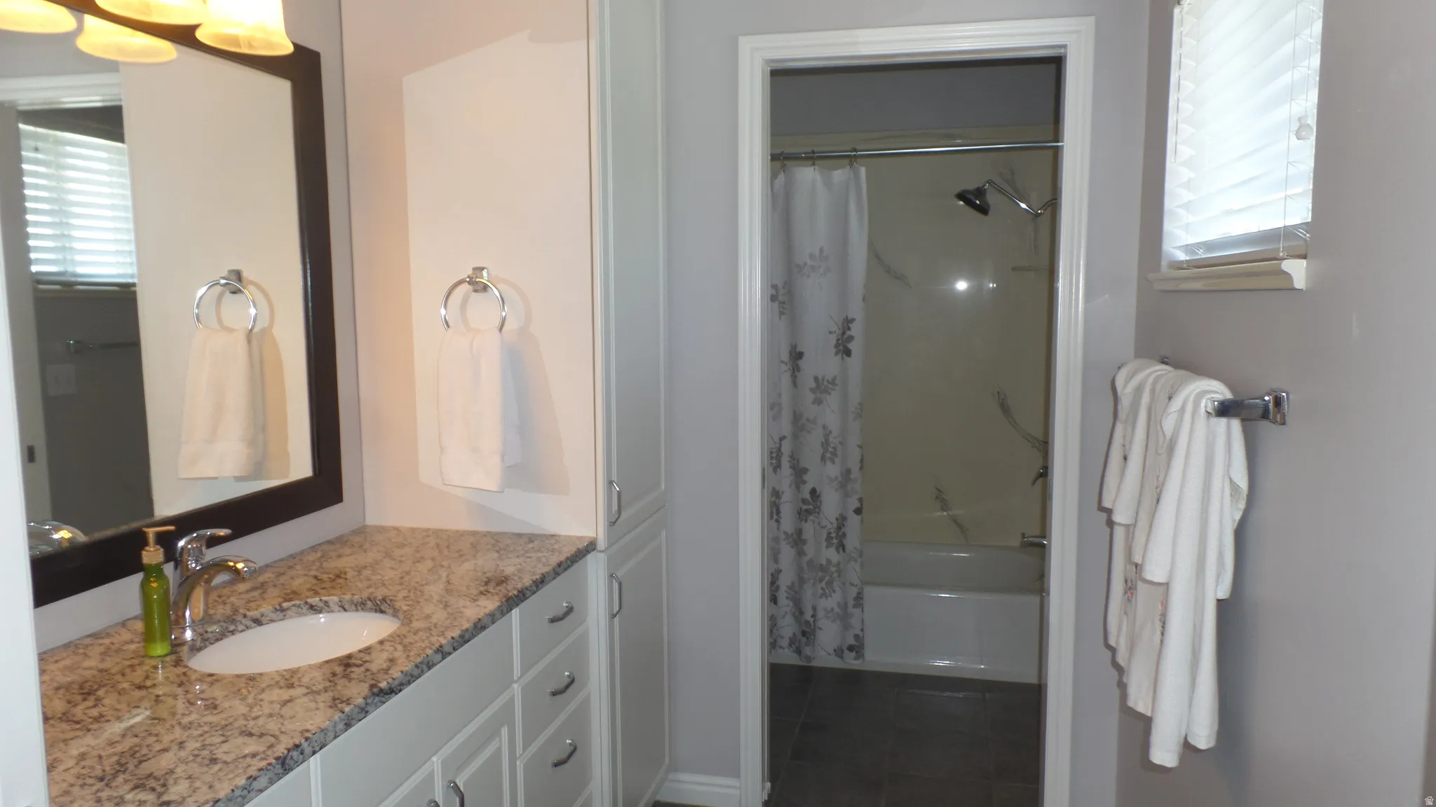Bathroom - Lots of Cabinets & Separate Toilet & Tub/Shower Room