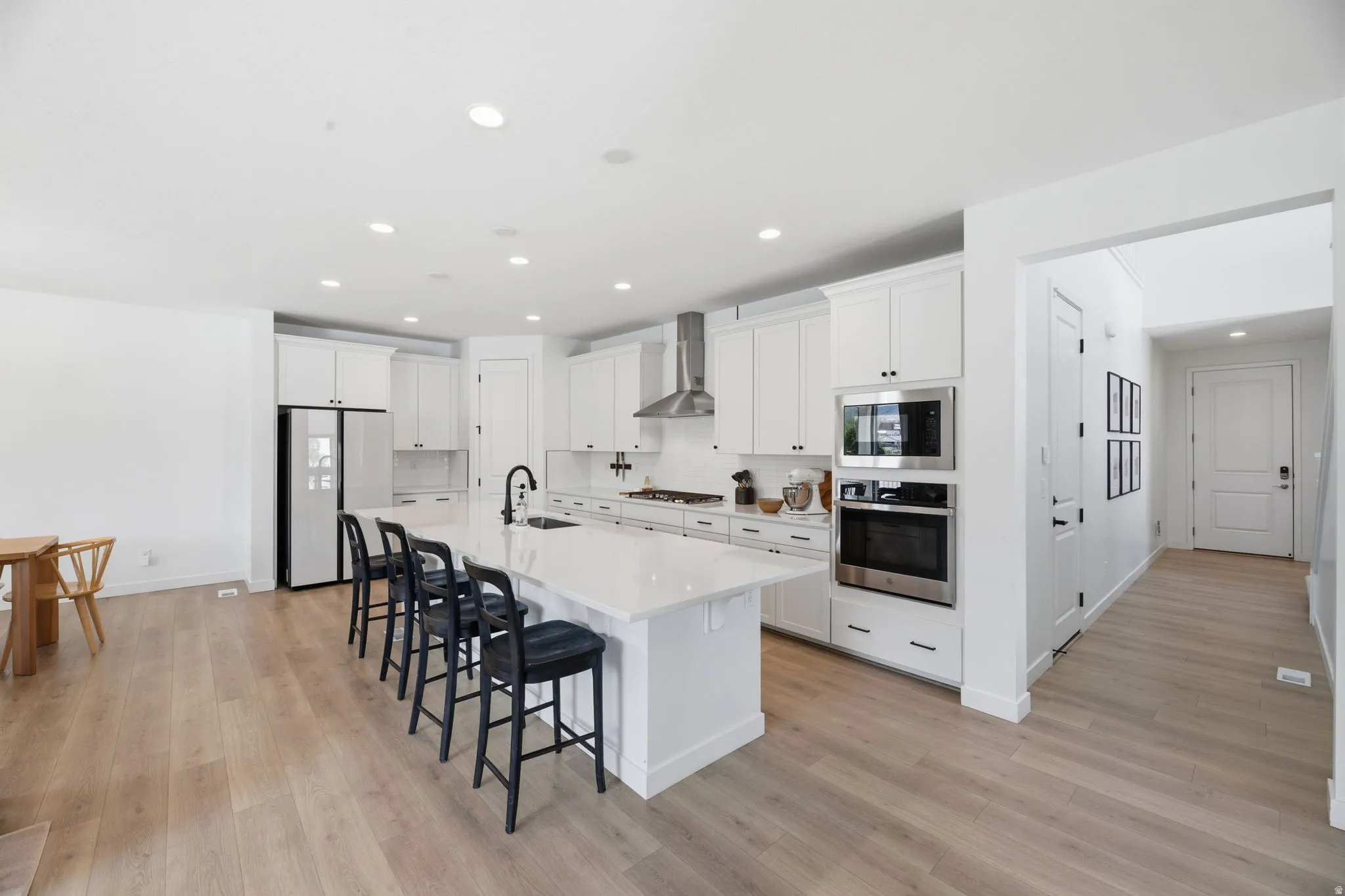 Perfect Kitchen Area w/Dining and Great Room!