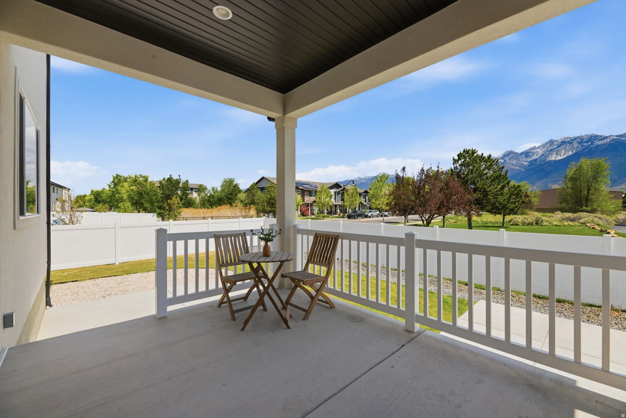 Large Balcony for Relaxing and Enjoying the View! Also for BBQ Gatherings!