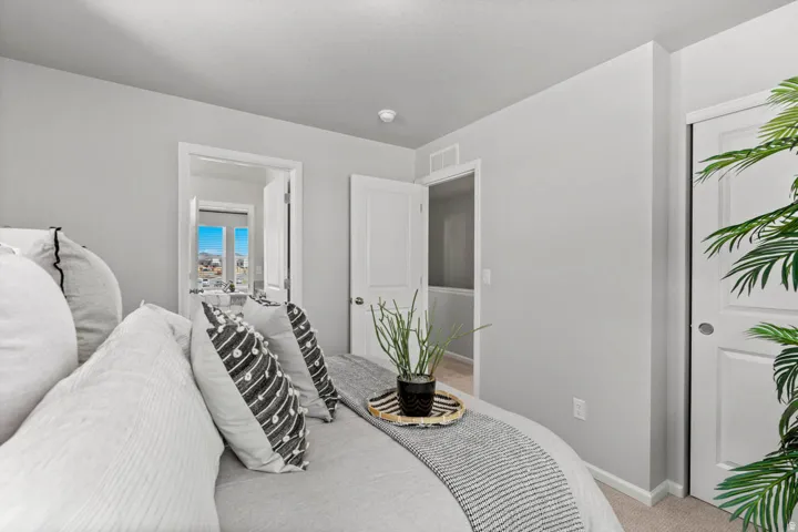 371 E Halls Creek Rd, Saratoga Springs, Utah 84045