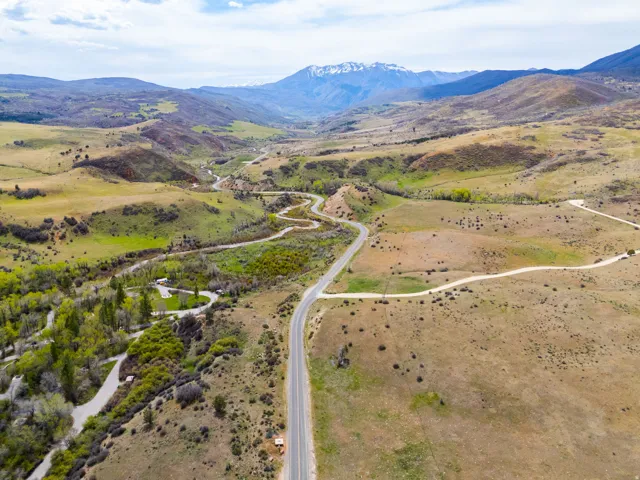 Overview of rural landscape with mountains