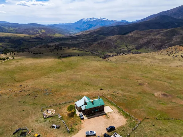 Aerial view of sparsely populated area with mountains