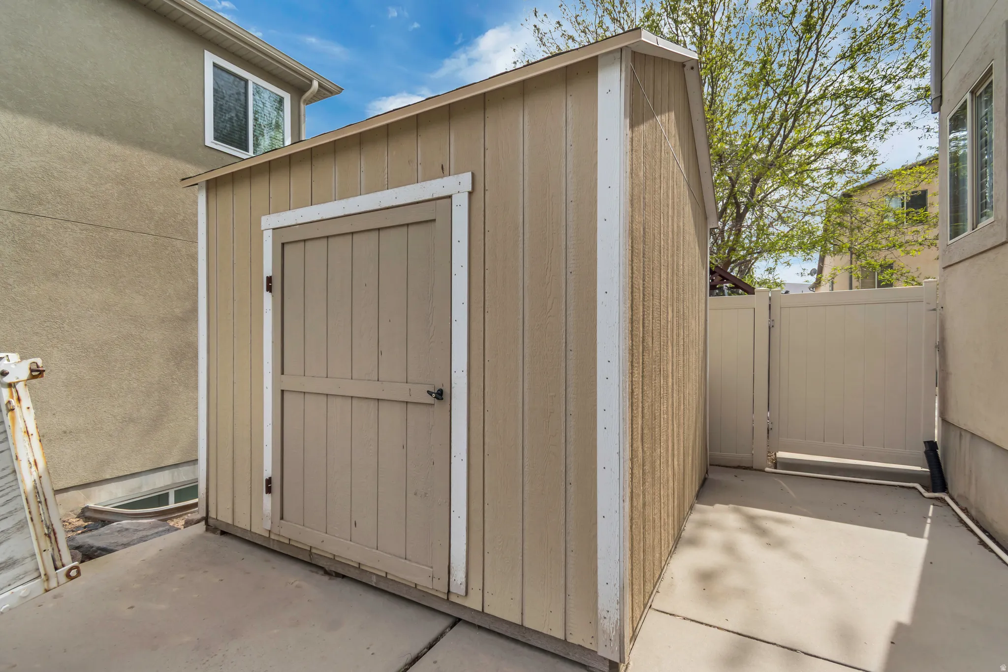 Shed