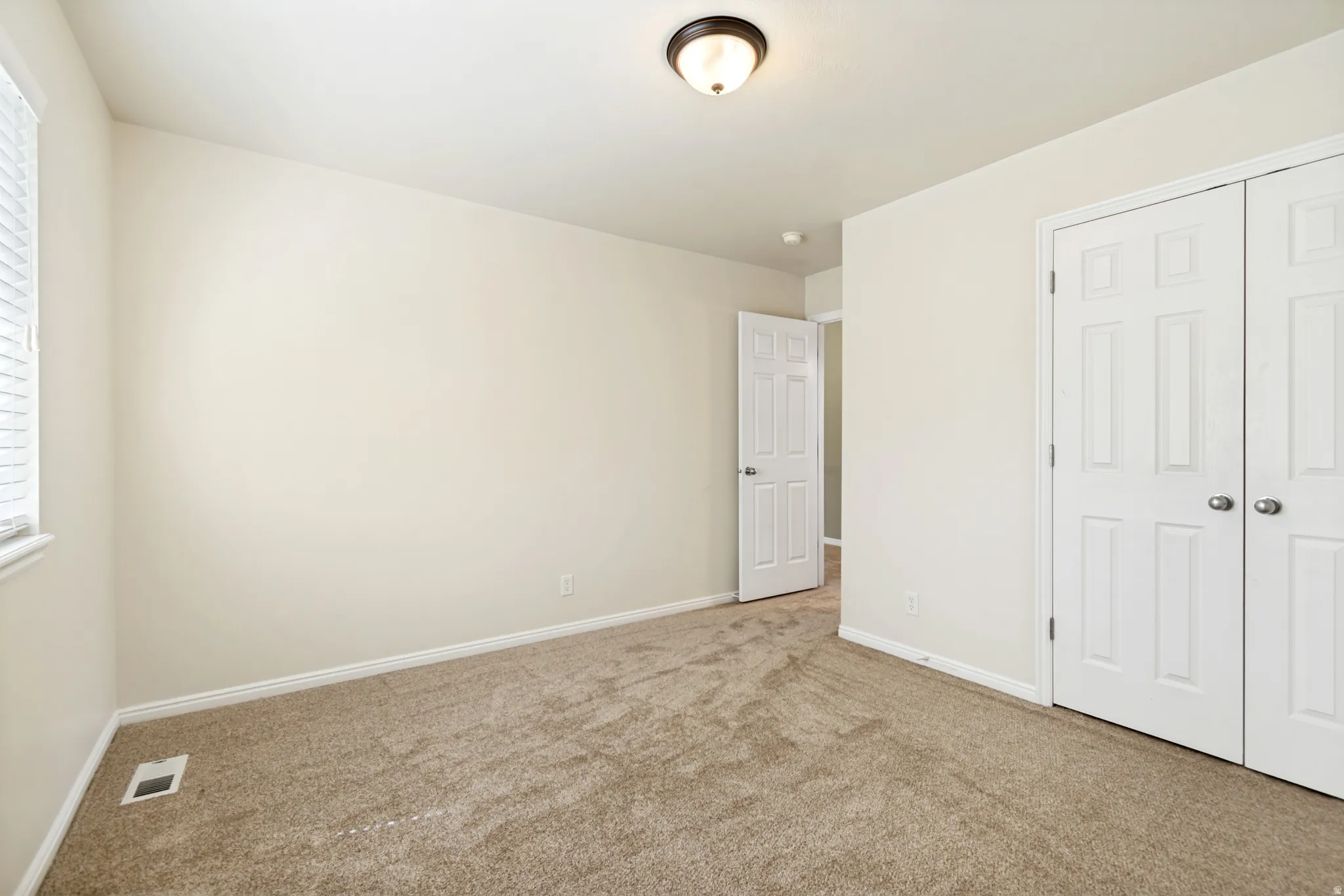 2nd Floor Bedroom (1 of 2)