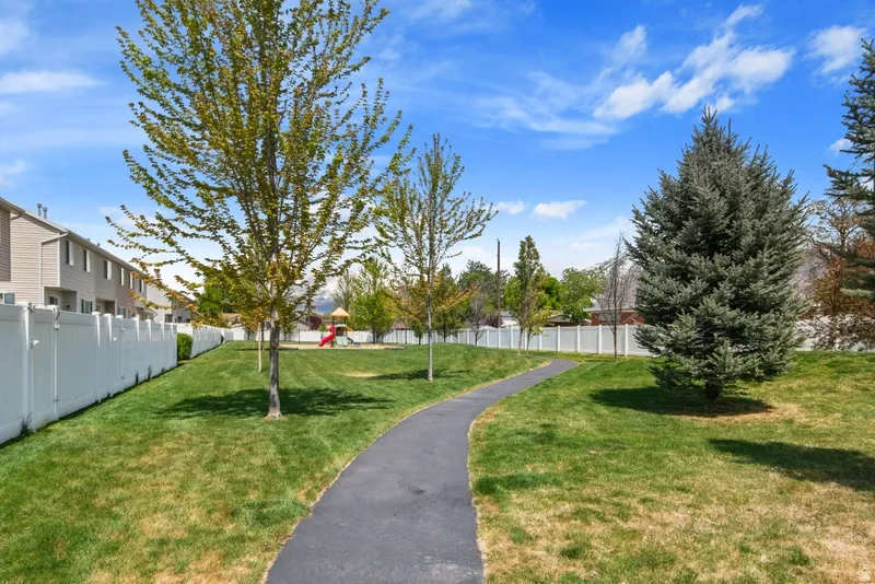 Surrounding community featuring a residential view