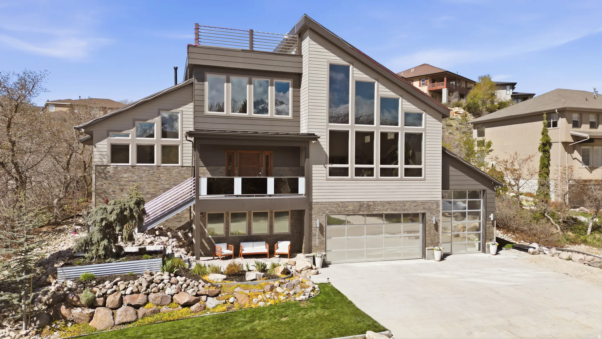Beautiful Mountain Contemporary Design