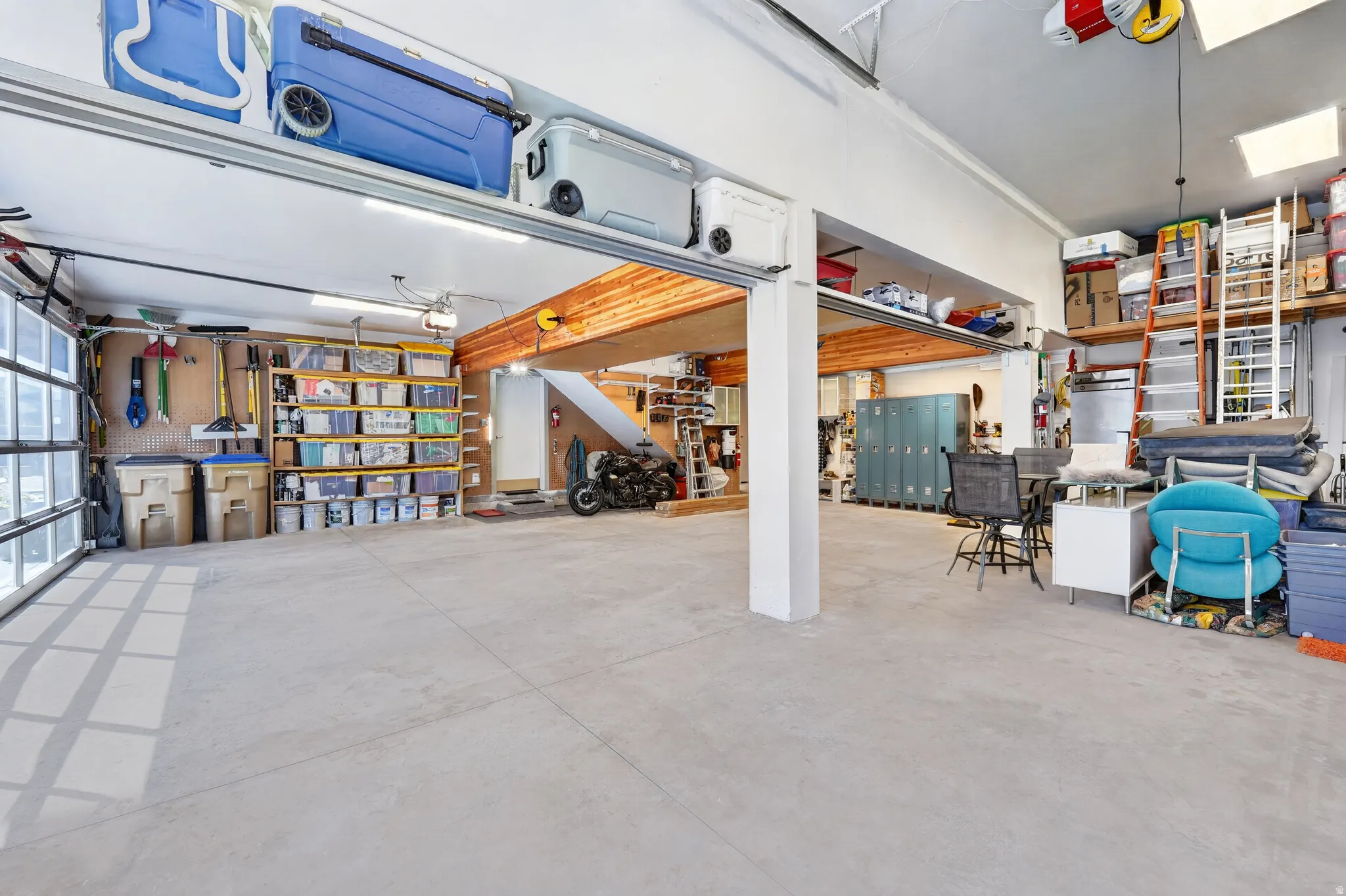 Garage with Separate Entrance to Lower Level Lockout Apartment