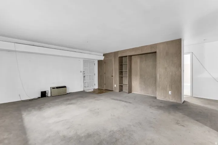 Large living room.