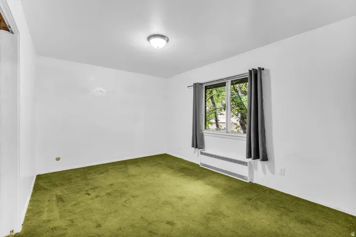 Large 2nd bedroom