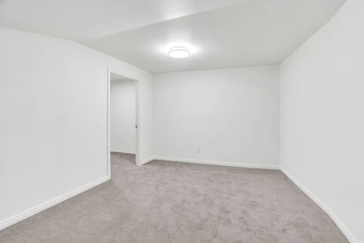 Windowless room. den/office #1